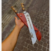 چاقو بامبو زن فنر گرگ نشان اهورا زنجان